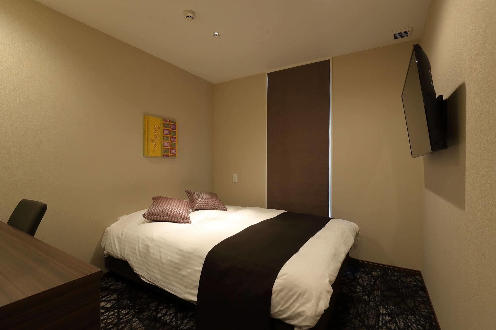 Osaka Teikoku Hotel Экстерьер фото
