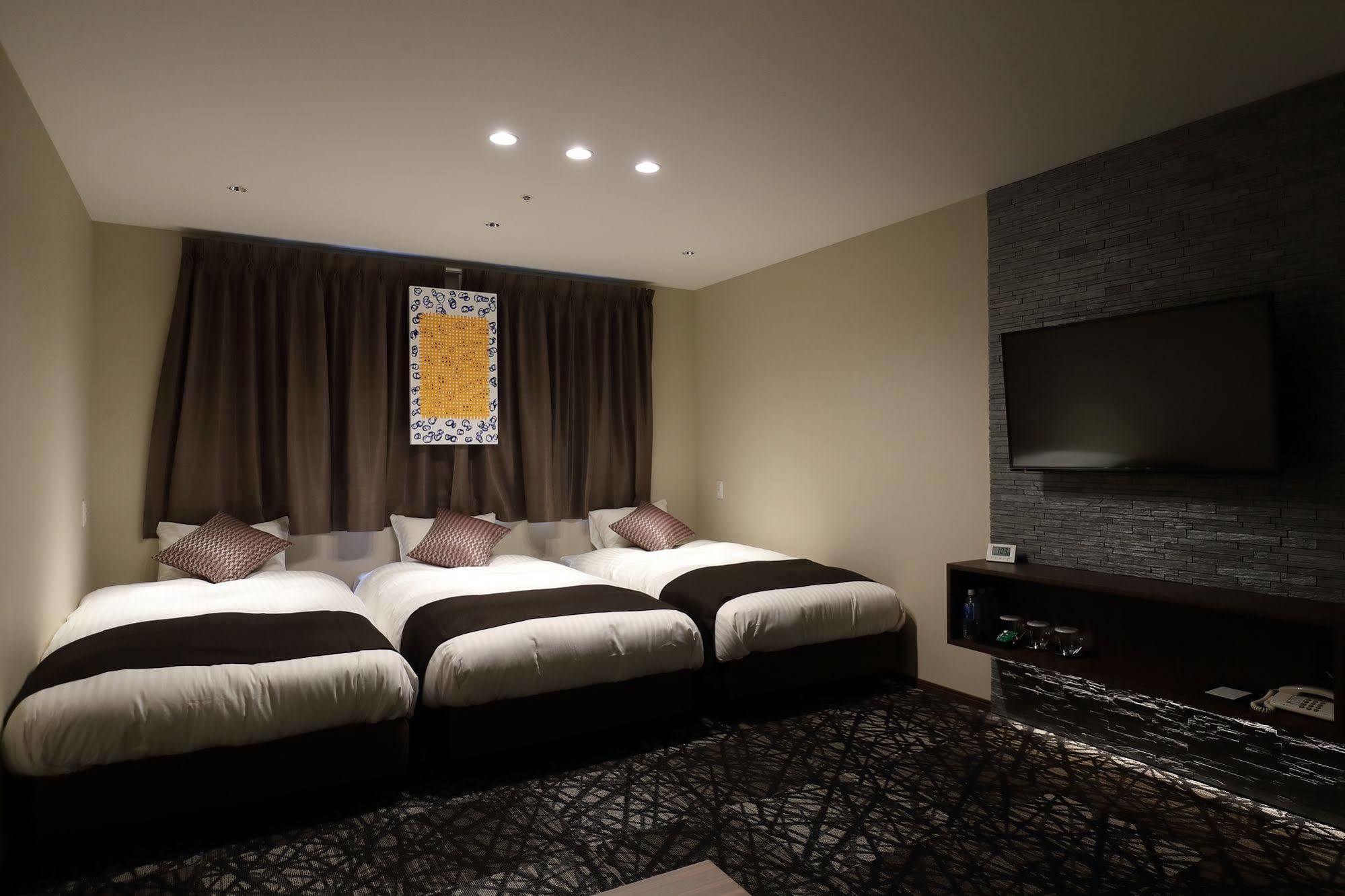 Osaka Teikoku Hotel Экстерьер фото