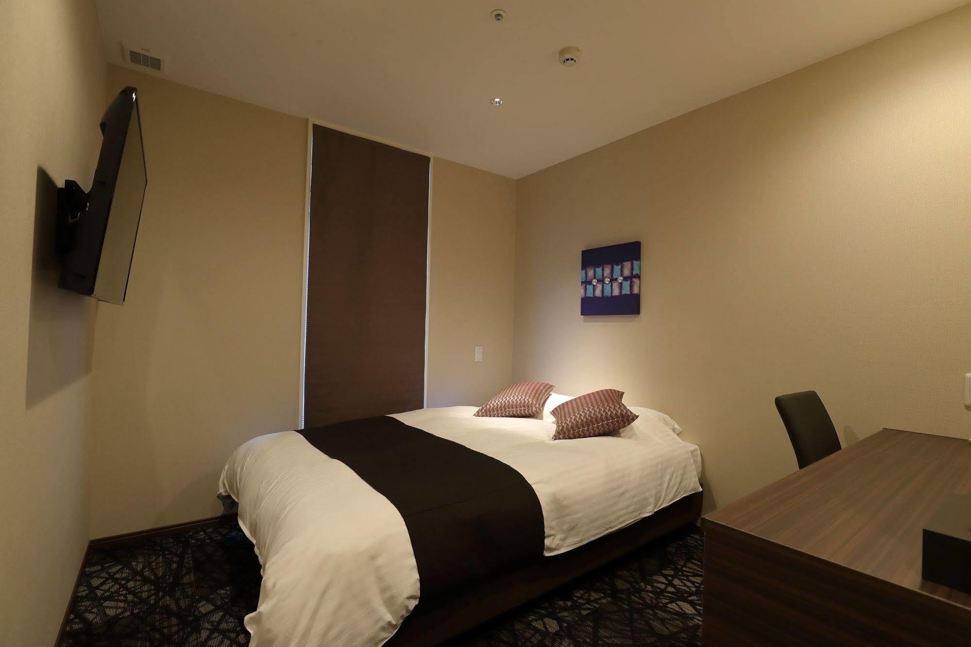 Osaka Teikoku Hotel Экстерьер фото