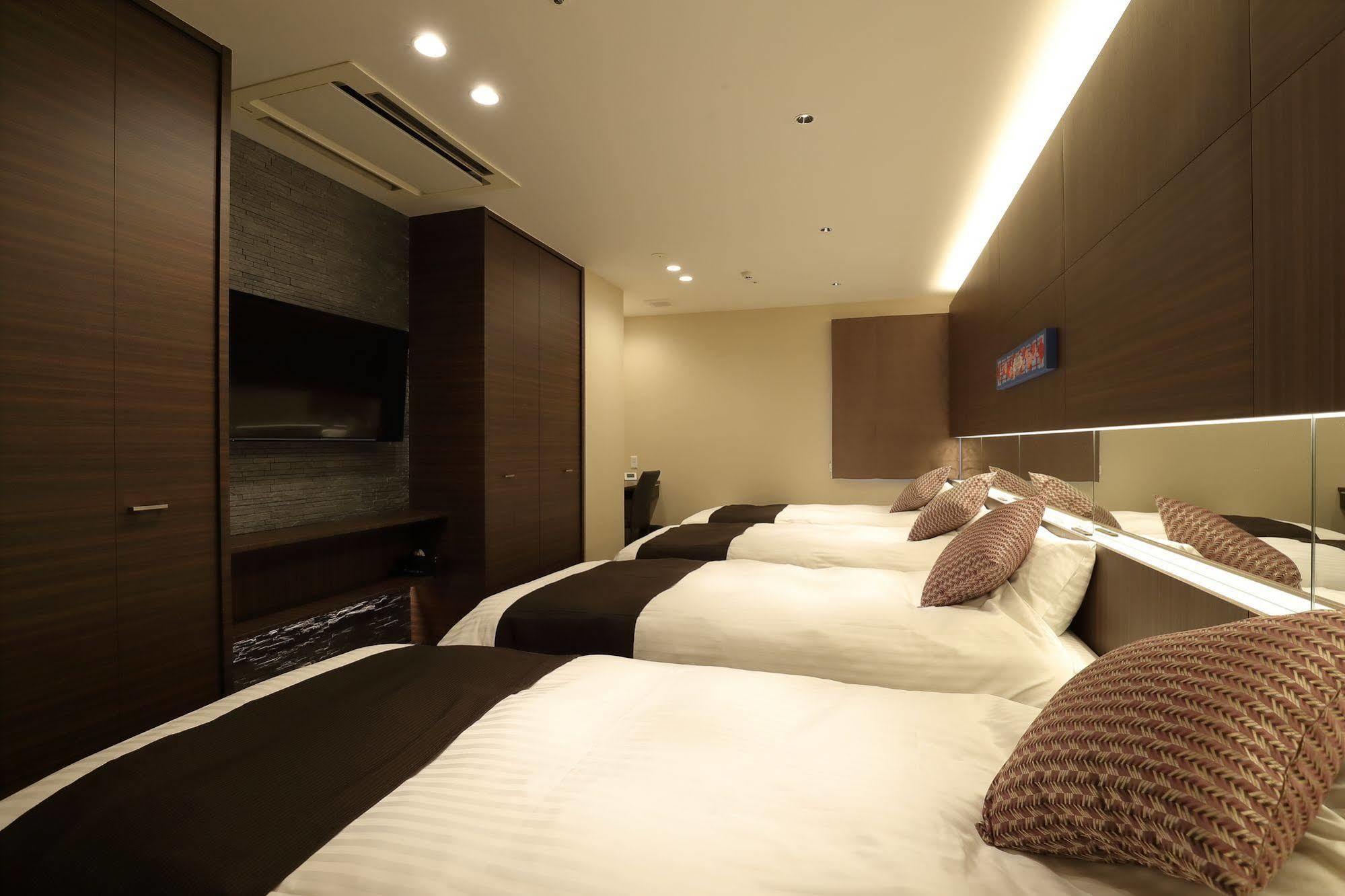 Osaka Teikoku Hotel Экстерьер фото
