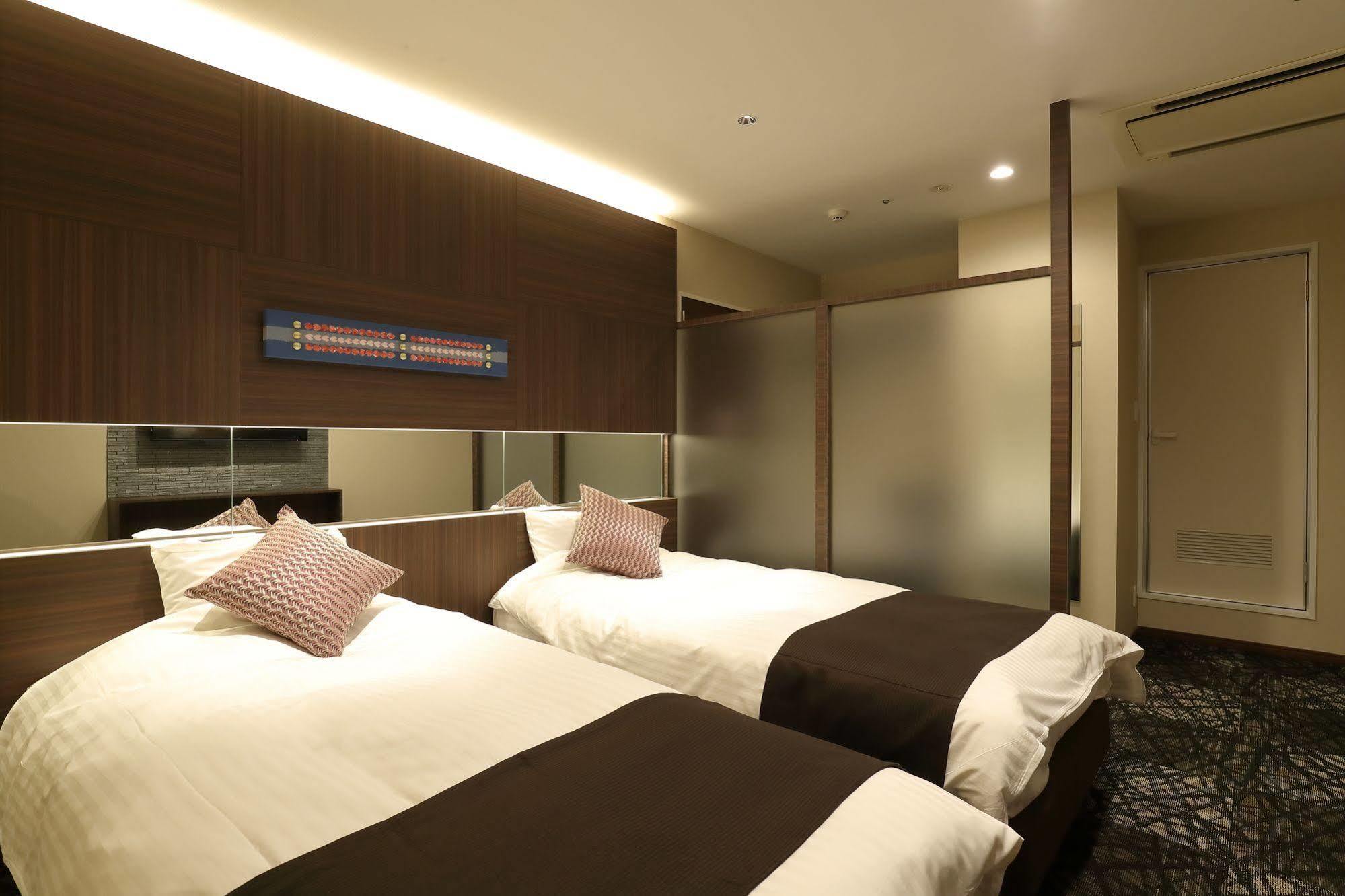 Osaka Teikoku Hotel Экстерьер фото